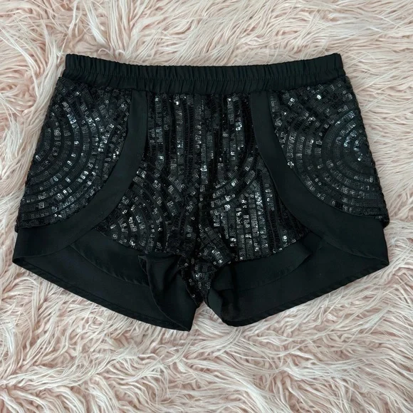 Papaya Sequence Shorts - Picture 2 of 9